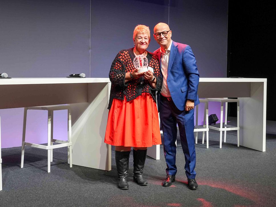 Birgit Reinhardt mit dem Impuls-Award 2024